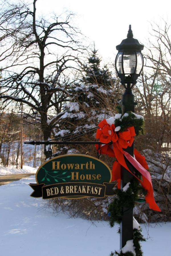 Howarth House Bed And Breakfast Fitchburg Eksteriør billede